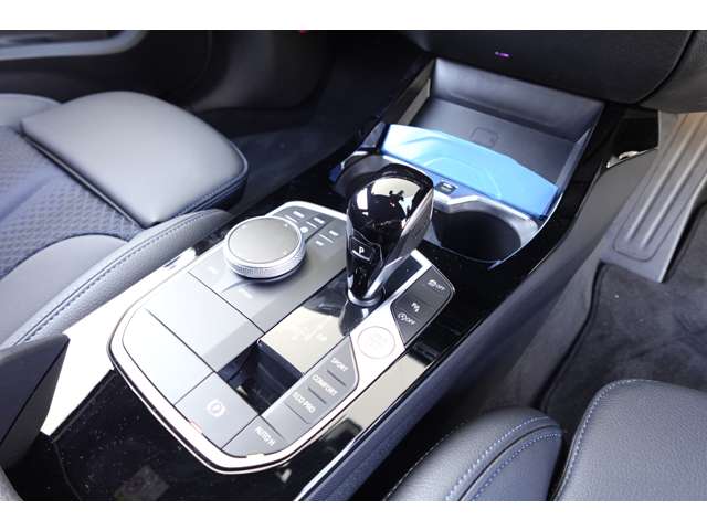 ＢＭＷ １シリーズ １１８Ｄ Ｍスポーツ ディーゼルターボ R6年 (近畿) 99