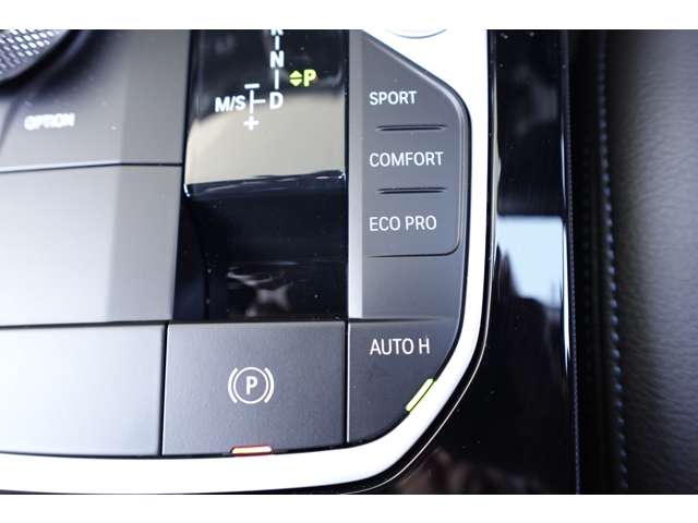 ＢＭＷ １シリーズ １１８Ｄ Ｍスポーツ ディーゼルターボ R6年 (近畿) 99