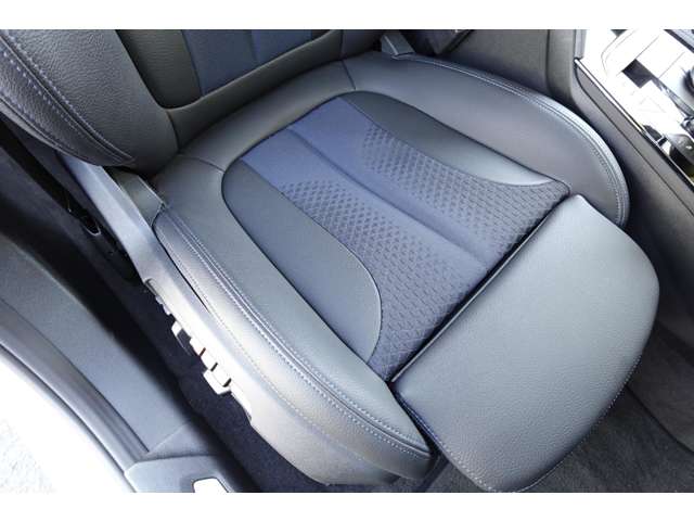 ＢＭＷ １シリーズ １１８Ｄ Ｍスポーツ ディーゼルターボ R6年 (近畿) 99