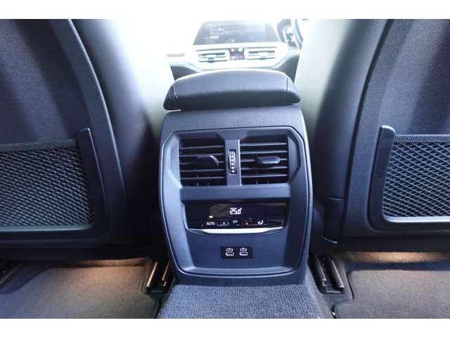 ＢＭＷ ４シリーズ Ｍ４４０Ｉ Ｘドライブ ４ＷＤ R4年 (近畿) 99