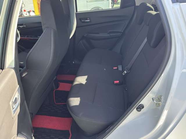 スズキ スイフト スポーツ １．４ R5年 (東海) 99