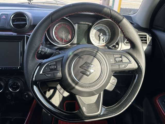 スズキ スイフト スポーツ １．４ R5年 (東海) 99