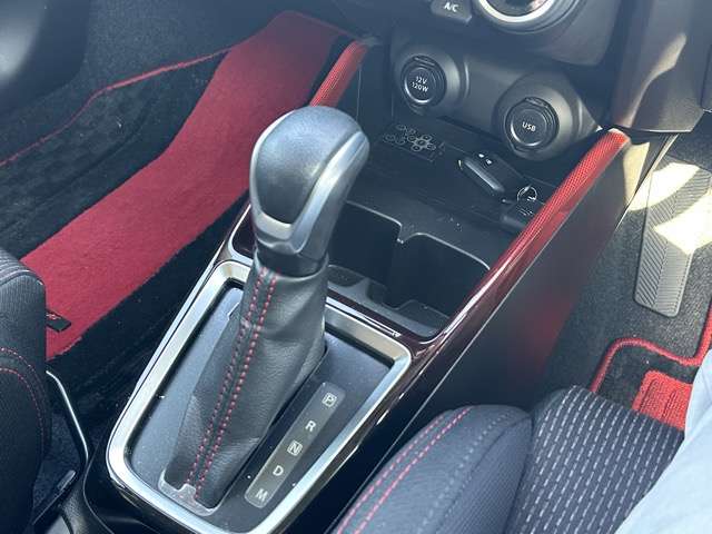 スズキ スイフト スポーツ １．４ R5年 (東海) 99