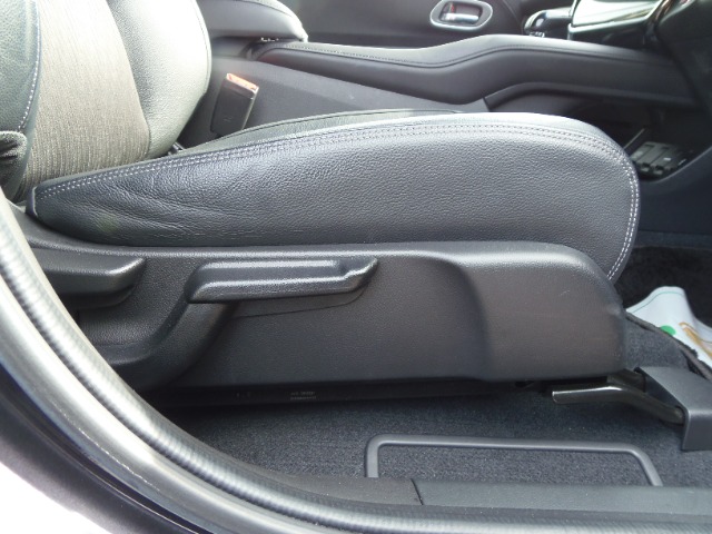 ホンダ ヴェゼル １．５ ハイブリッド Ｚ ホンダセンシング R2年 (東海) 99