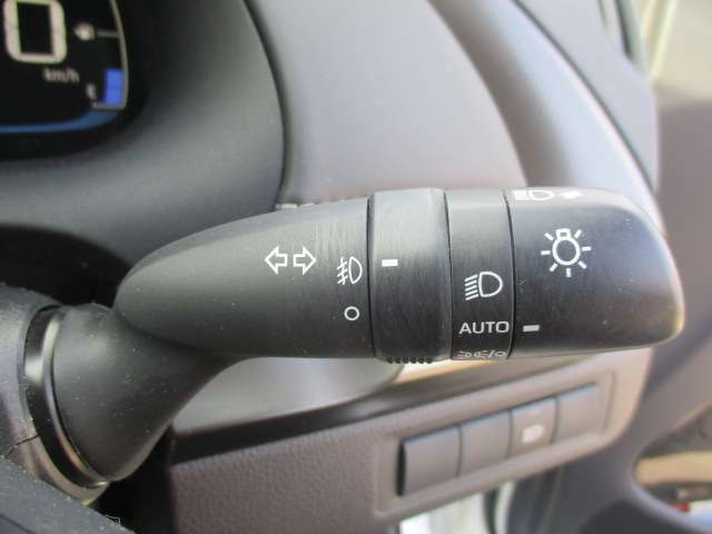 トヨタ アクア １．５ Ｚ R5年 (中国) 99