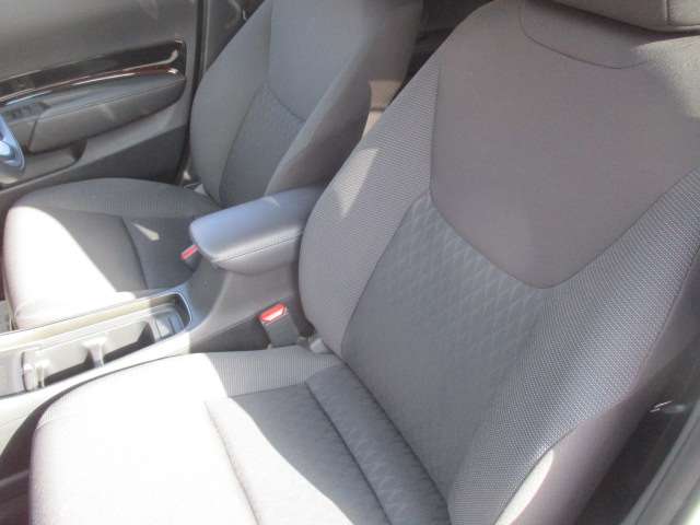 トヨタ アクア １．５ Ｚ R5年 (中国) 99