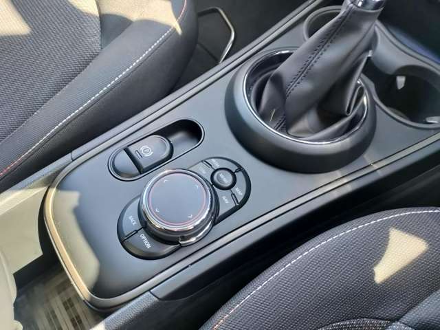 ミニ ミニクロスオーバー クーパー Ｄ オール４ ４ＷＤ H29年 (東北) 99