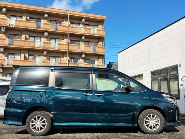 トヨタ ヴォクシー ２．０ ＺＳ 煌 ４ＷＤ H28年 (東北) 99