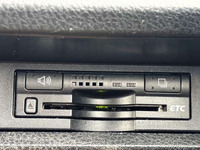 トヨタ ヴォクシー ２．０ ＺＳ 煌 ４ＷＤ H28年 (東北) 99