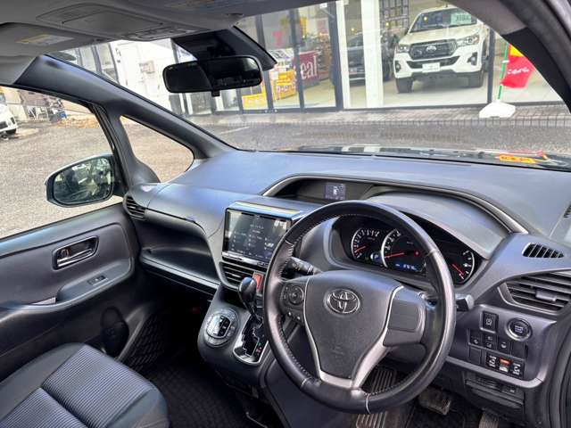 トヨタ ヴォクシー ２．０ ＺＳ 煌 ４ＷＤ H28年 (東北) 99