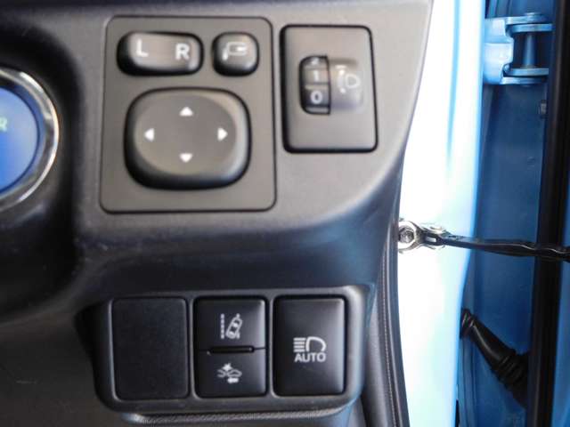 トヨタ アクア １．５ Ｓ H28年 (九州・沖縄) 99