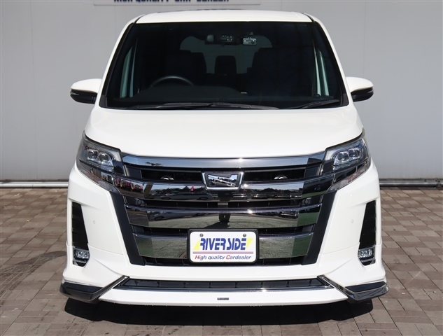 トヨタ ノア ２．０ ＳＩ ＷＸＢ H30年 (関東) 99