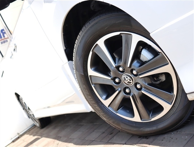 トヨタ ノア ２．０ ＳＩ ＷＸＢ H30年 (関東) 99