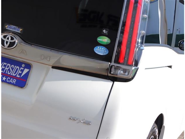 トヨタ ノア ２．０ ＳＩ ＷＸＢ H30年 (関東) 99