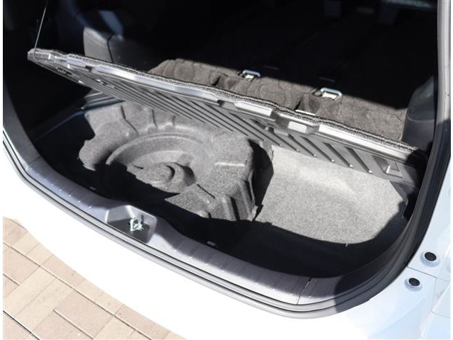 トヨタ ノア ２．０ ＳＩ ＷＸＢ H30年 (関東) 99