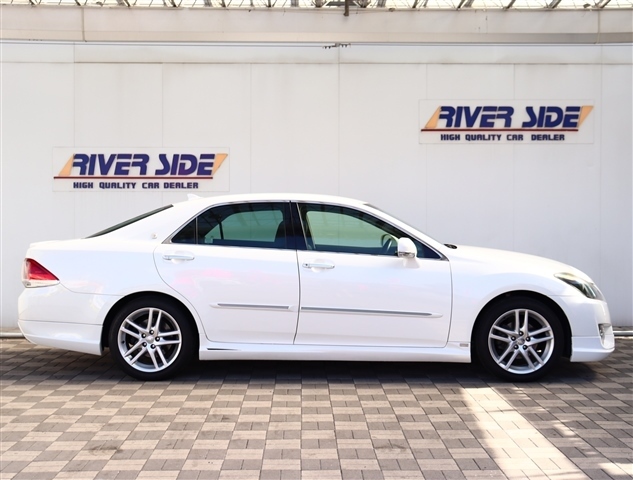 トヨタ クラウンアスリート ２．５ プレミアムエディション H24年 (関東) 99