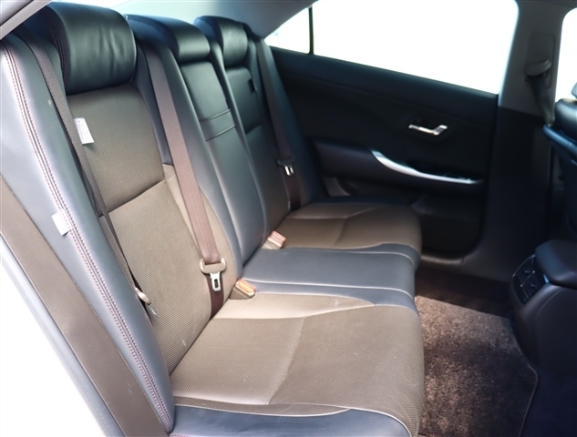 トヨタ クラウンアスリート ２．５ プレミアムエディション H24年 (関東) 99