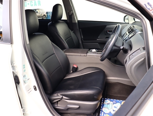 トヨタ プリウスΑ １．８ Ｓ H26年 (関東) 99