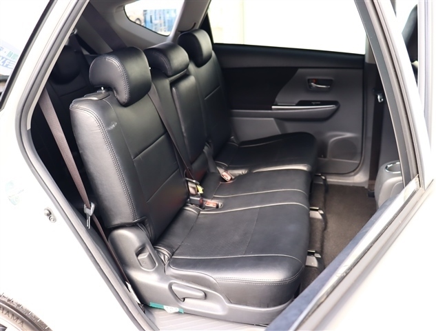 トヨタ プリウスΑ １．８ Ｓ H26年 (関東) 99