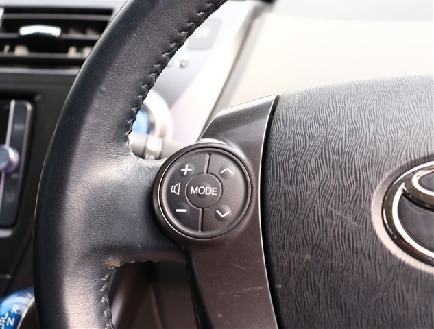 トヨタ プリウスΑ １．８ Ｓ H26年 (関東) 99