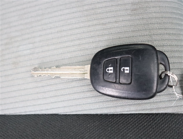 トヨタ アクア １．５ Ｓ H25年 (関東) 99