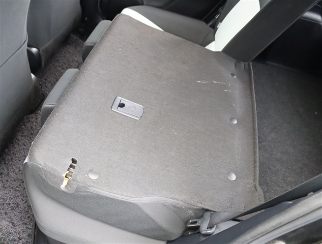 トヨタ アクア １．５ Ｓ H25年 (関東) 99