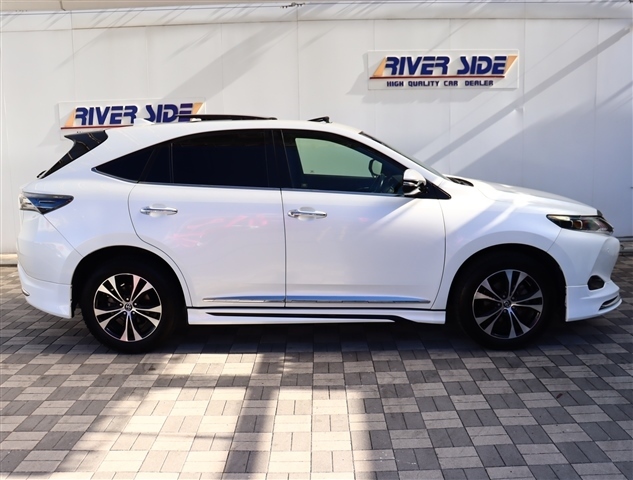 トヨタ ハリアー ２．０ プレミアム H27年 (関東) 99