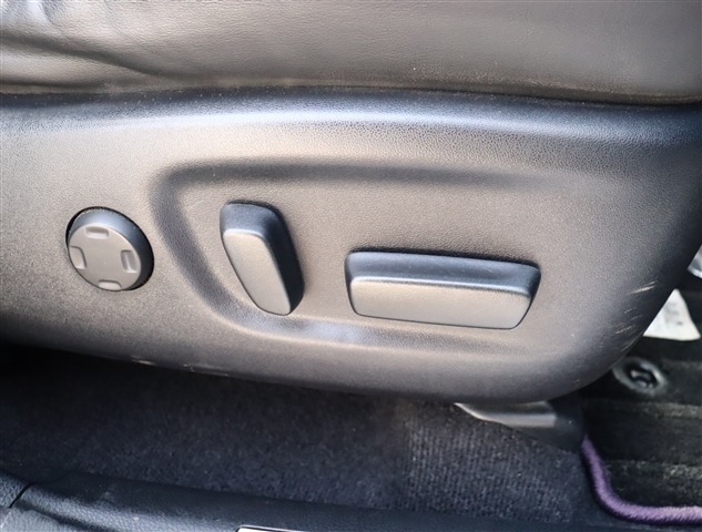 トヨタ ハリアー ２．０ プレミアム H27年 (関東) 99