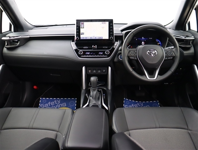 トヨタ カローラクロス　ハイブリッド １．８ ハイブリッド Ｚ R3年 (関東) 99