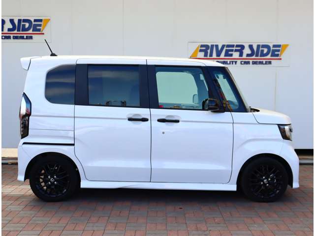 ホンダ Ｎ　ＢＯＸ カスタム ６６０ Ｌ ターボ スタイルプラス ブラック R4年 (関東) 99