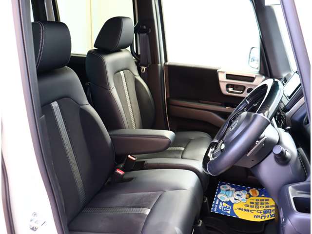 ホンダ Ｎ　ＢＯＸ カスタム ６６０ Ｌ ターボ スタイルプラス ブラック R4年 (関東) 99