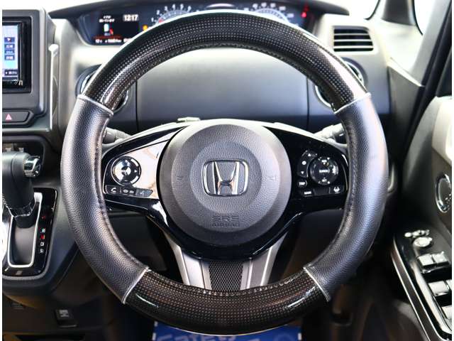 ホンダ Ｎ　ＢＯＸ カスタム ６６０ Ｌ ターボ スタイルプラス ブラック R4年 (関東) 99