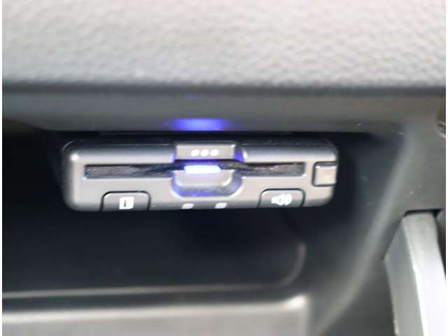 ホンダ Ｎ　ＢＯＸ カスタム ６６０ Ｌ ターボ スタイルプラス ブラック R4年 (関東) 99