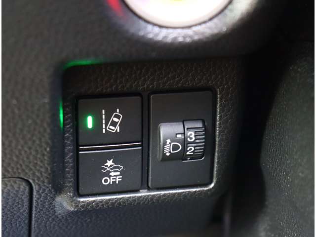 ホンダ Ｎ　ＢＯＸ カスタム ６６０ Ｌ ターボ スタイルプラス ブラック R4年 (関東) 99