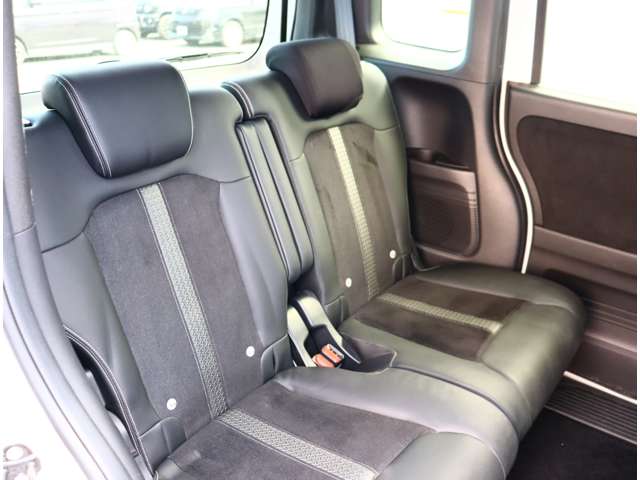 ホンダ Ｎ　ＢＯＸ カスタム ６６０ Ｌ ターボ スタイルプラス ブラック R4年 (関東) 99