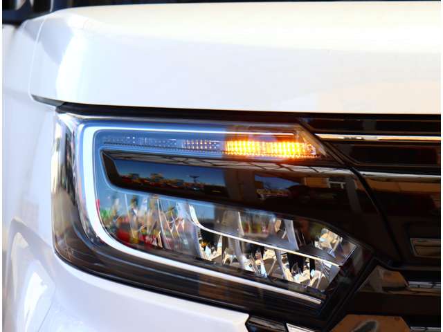 ホンダ Ｎ　ＢＯＸ カスタム ６６０ Ｌ ターボ スタイルプラス ブラック R4年 (関東) 99