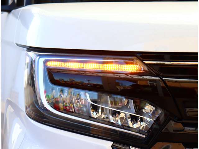 ホンダ Ｎ　ＢＯＸ カスタム ６６０ Ｌ ターボ スタイルプラス ブラック R4年 (関東) 99