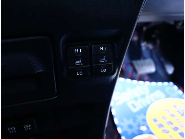 トヨタ エスクァイア　ハイブリッド １．８ ハイブリッド ＧＩ R1年 (関東) 99