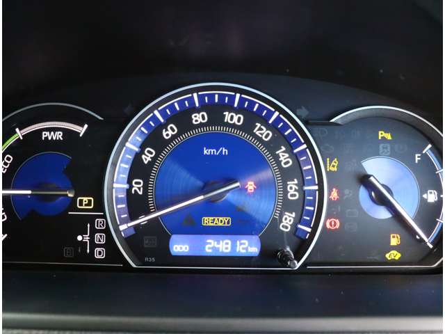 トヨタ エスクァイア　ハイブリッド １．８ ハイブリッド ＧＩ R1年 (関東) 99