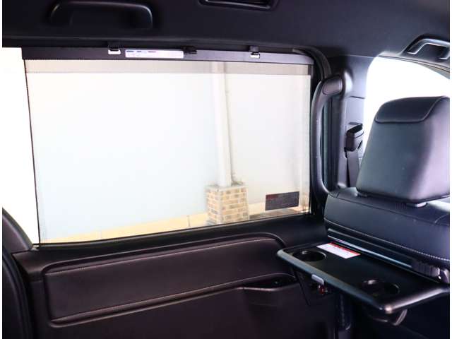 トヨタ エスクァイア　ハイブリッド １．８ ハイブリッド ＧＩ R1年 (関東) 99