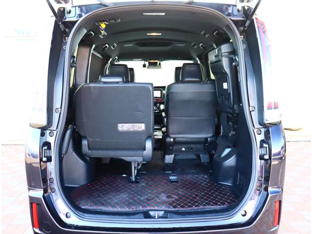 トヨタ エスクァイア　ハイブリッド １．８ ハイブリッド ＧＩ R1年 (関東) 99