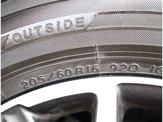 トヨタ エスクァイア　ハイブリッド １．８ ハイブリッド ＧＩ R1年 (関東) 99