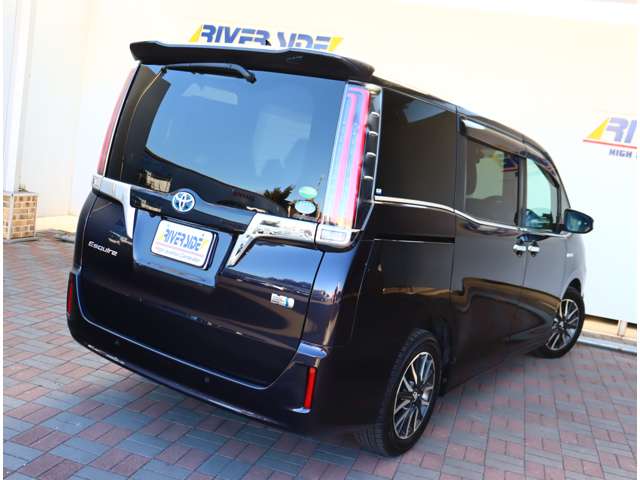 トヨタ エスクァイア　ハイブリッド １．８ ハイブリッド ＧＩ R1年 (関東) 99