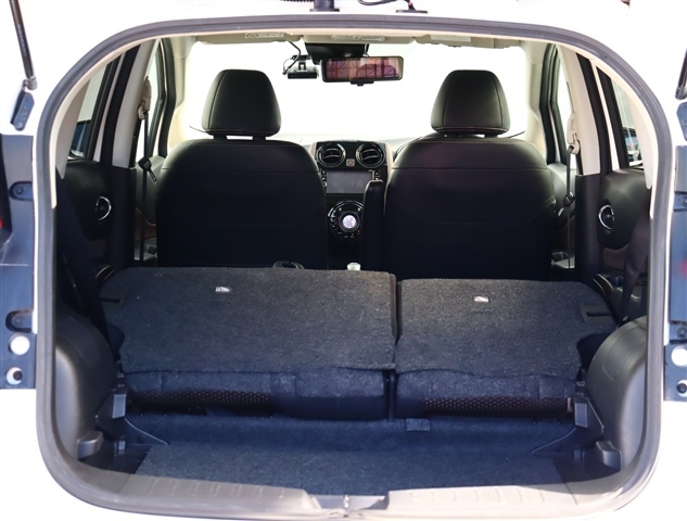 日産 ノート １．２ Ｅ－ＰＯＷＥＲ メダリスト H30年 (関東) 99