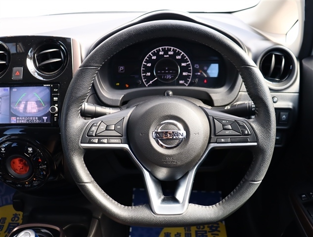 日産 ノート １．２ Ｅ－ＰＯＷＥＲ メダリスト H30年 (関東) 99