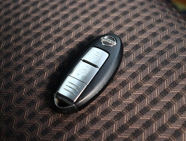 日産 ノート １．２ Ｅ－ＰＯＷＥＲ メダリスト H30年 (関東) 99