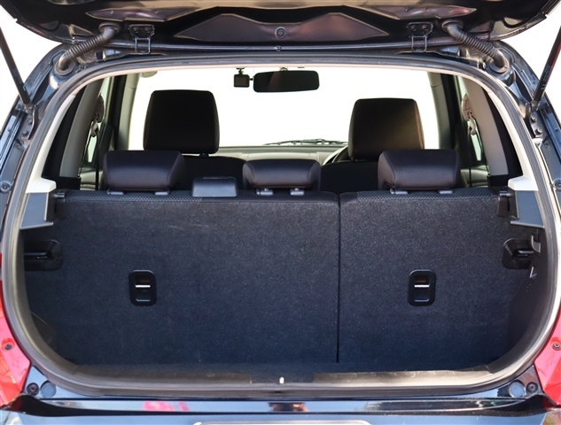 スズキ スイフト １．６ スポーツ H28年 (関東) 99