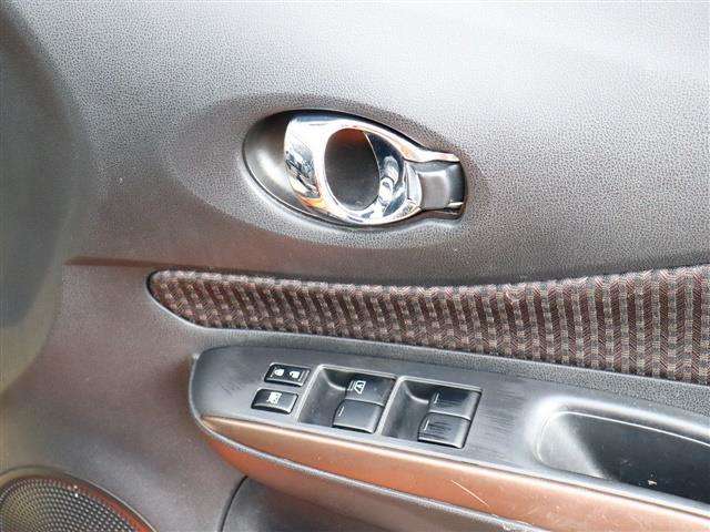 日産 ノート １．２ Ｅ－ＰＯＷＥＲ メダリスト H28年 (関東) 99