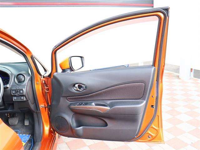 日産 ノート １．２ Ｅ－ＰＯＷＥＲ メダリスト H28年 (関東) 99