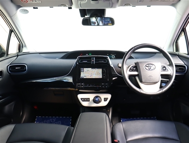 トヨタ プリウス １．８ Ｓ ツーリングセレクション H28年 (関東) 99